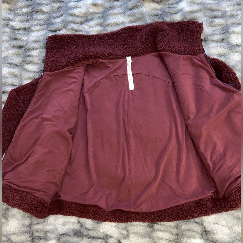 Lululemon Cinchable fleece zip up size 8 red merlot - Picture 7 of 15